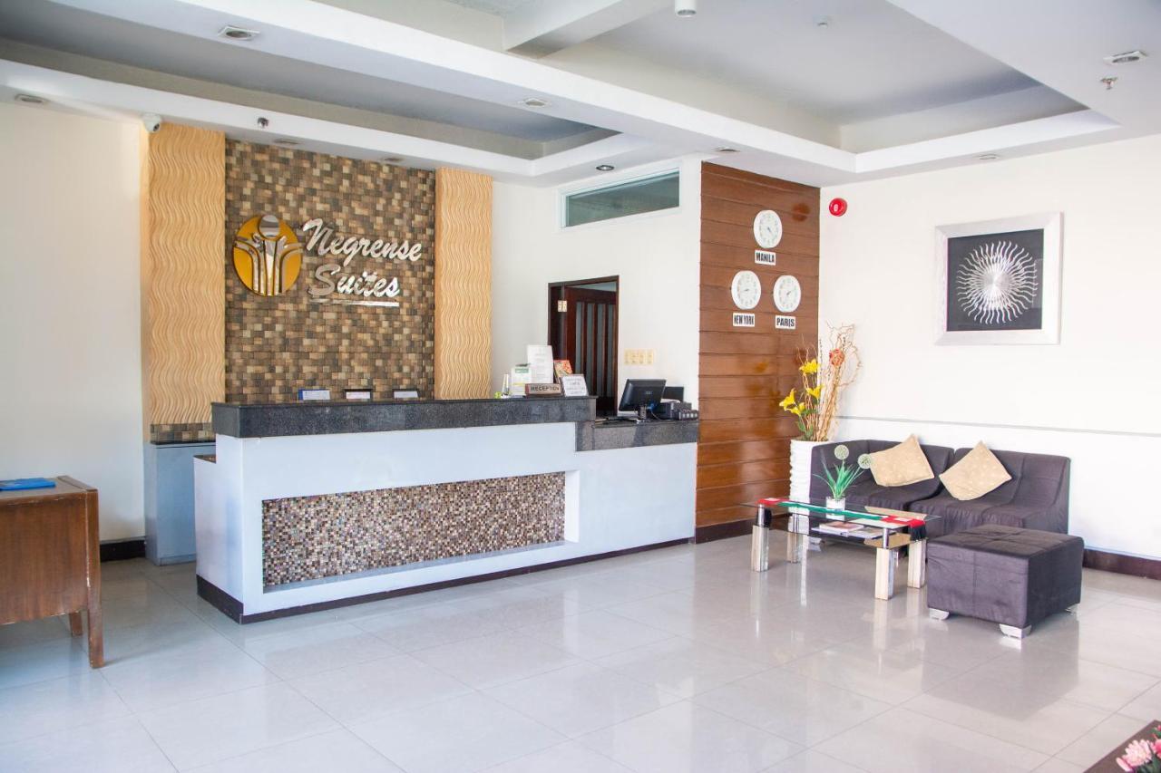 Negrense Suites Bacolod Bagian luar foto